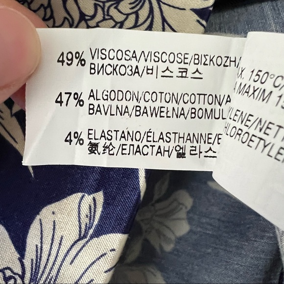 Zara Floral Navy and White Satin Pencil Skirt - Picture 5 of 10